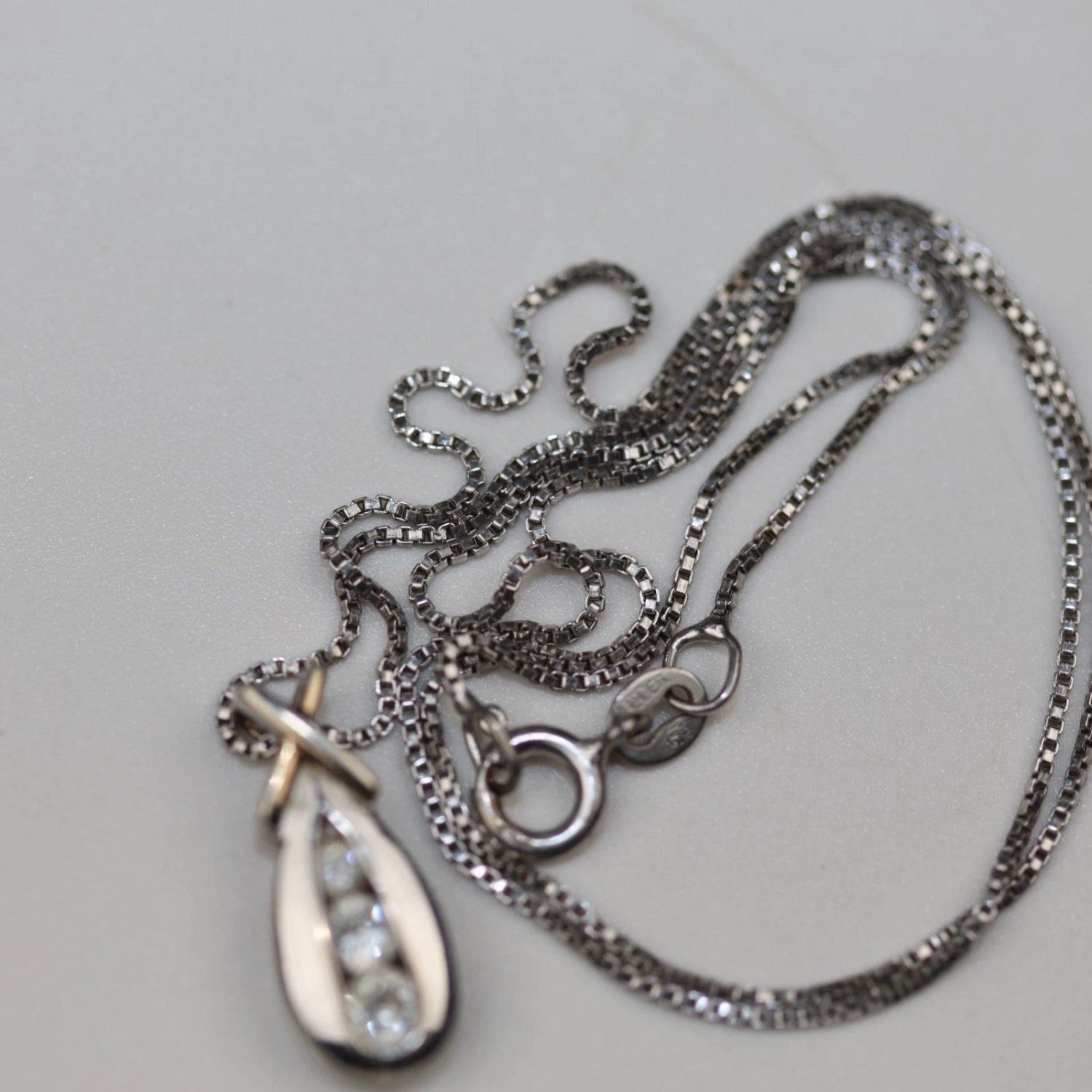 925 Sterling Silver Teardrop Pendant Necklace 3 Stone CZ 18 Inch Box Chain Italy