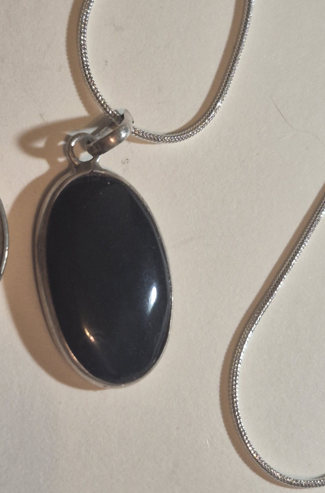 925 Sterling Silver Black Onyx Oval Cabochon Necklace 7.6g Polished Gemstone