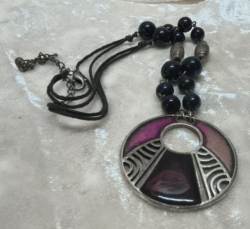 Art Deco Style Pendant Necklace Purple Black Beads Silver Tone 42 – 46cm Boho