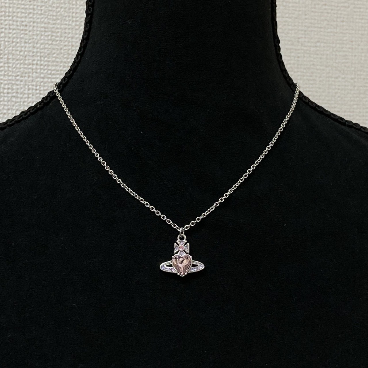 Vivienne Westwood ARIELLA Necklace Heart Silver Pink w/drawstring [E0140