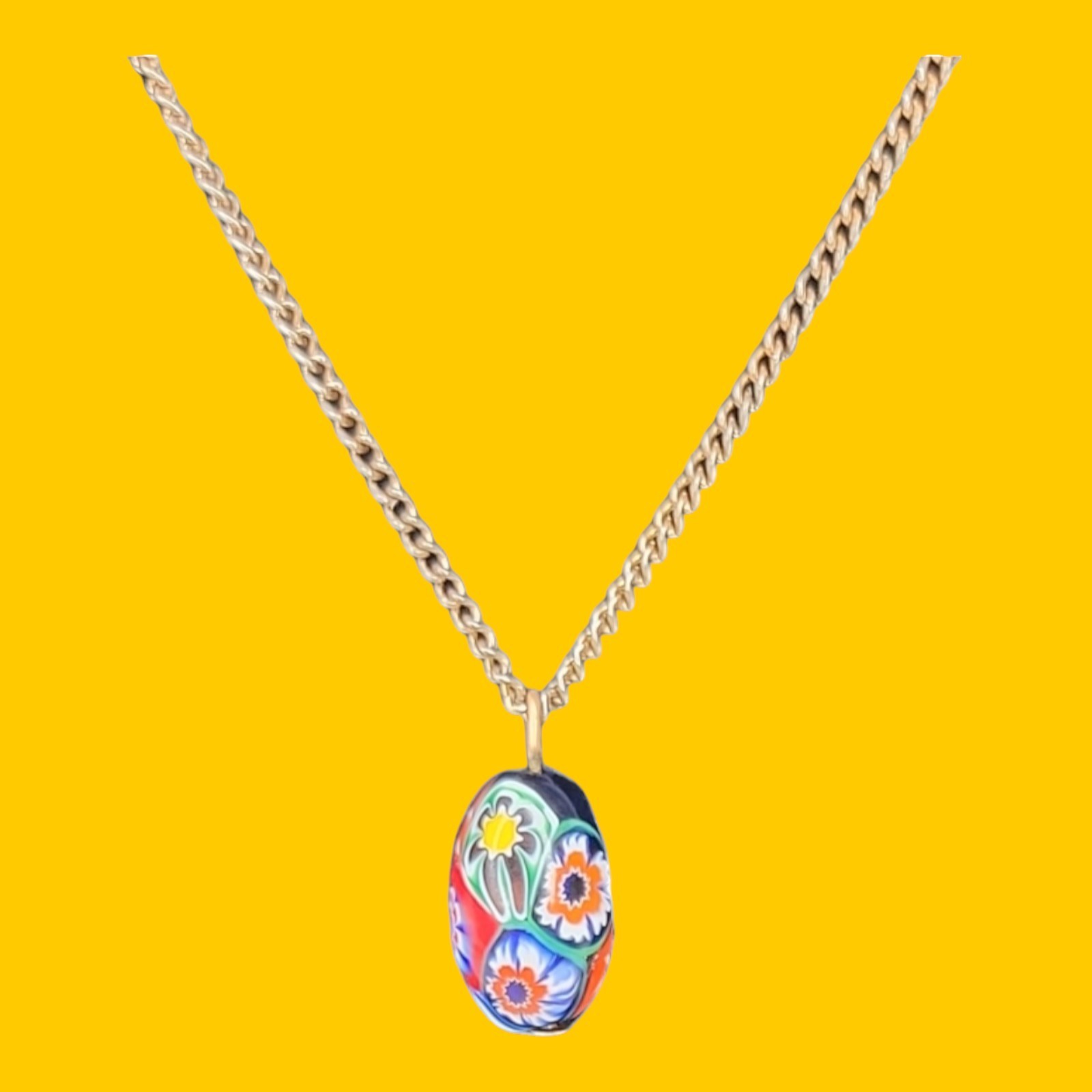 Venetian Millefiori Floral Glass Bead Pendant Necklace Gold Tone Chain 16″