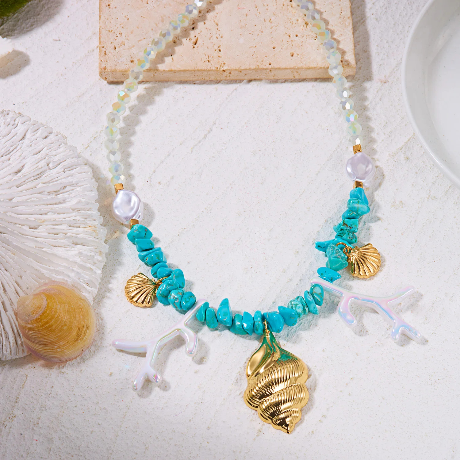 Bohemian Blue Irregular Stone Beaded Choker for Women Exaggerated Conch Coral Pe