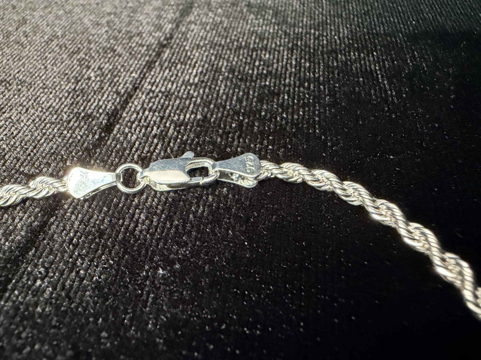 925 Stamped Silver Filled 22in 3MM Rope Chain. Dainty and Beautiful. Brand New