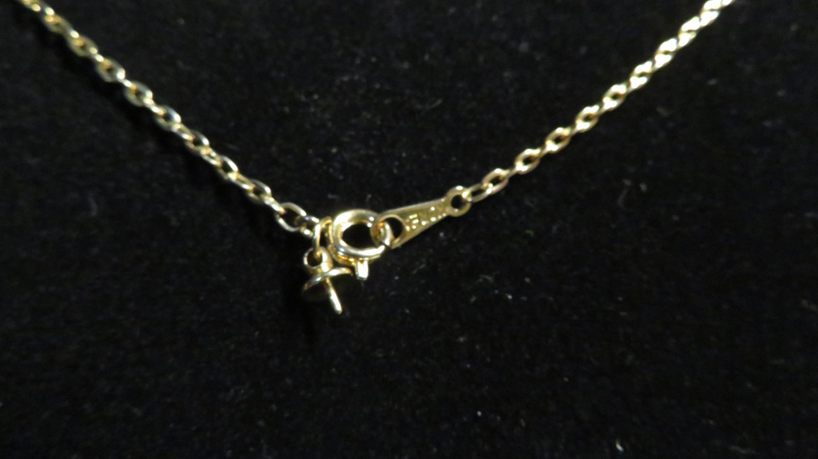 Gold Tone Rope Chain Necklace Metal Chain Style No Stone Korea Undated Era 18″