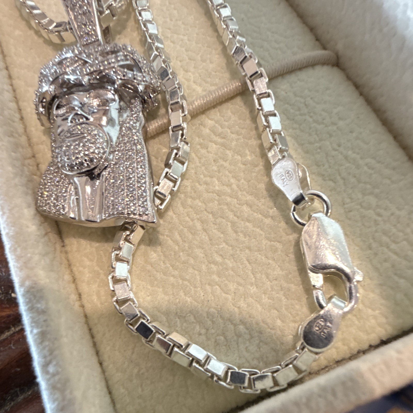 2.5mm 30in Box Chain SOLID 925 (~30g) Sterling Silver w Moissanite Jesus Pendant