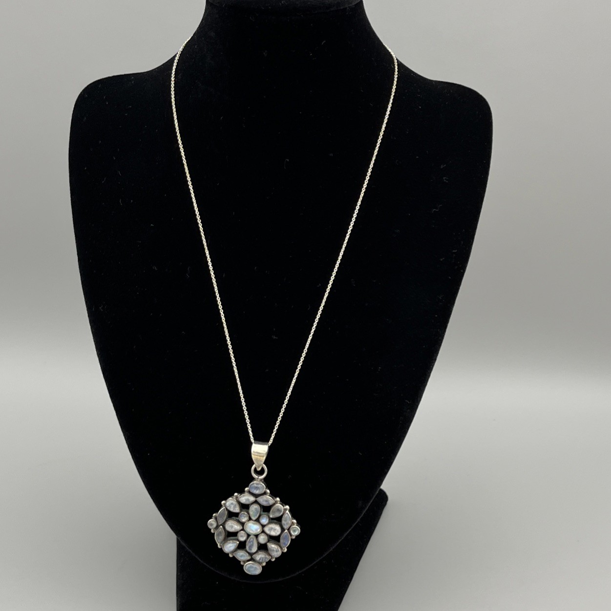 Sterling Silver Rainbow Moonstone Cluster Pendant Necklace 46cm Italian Chain