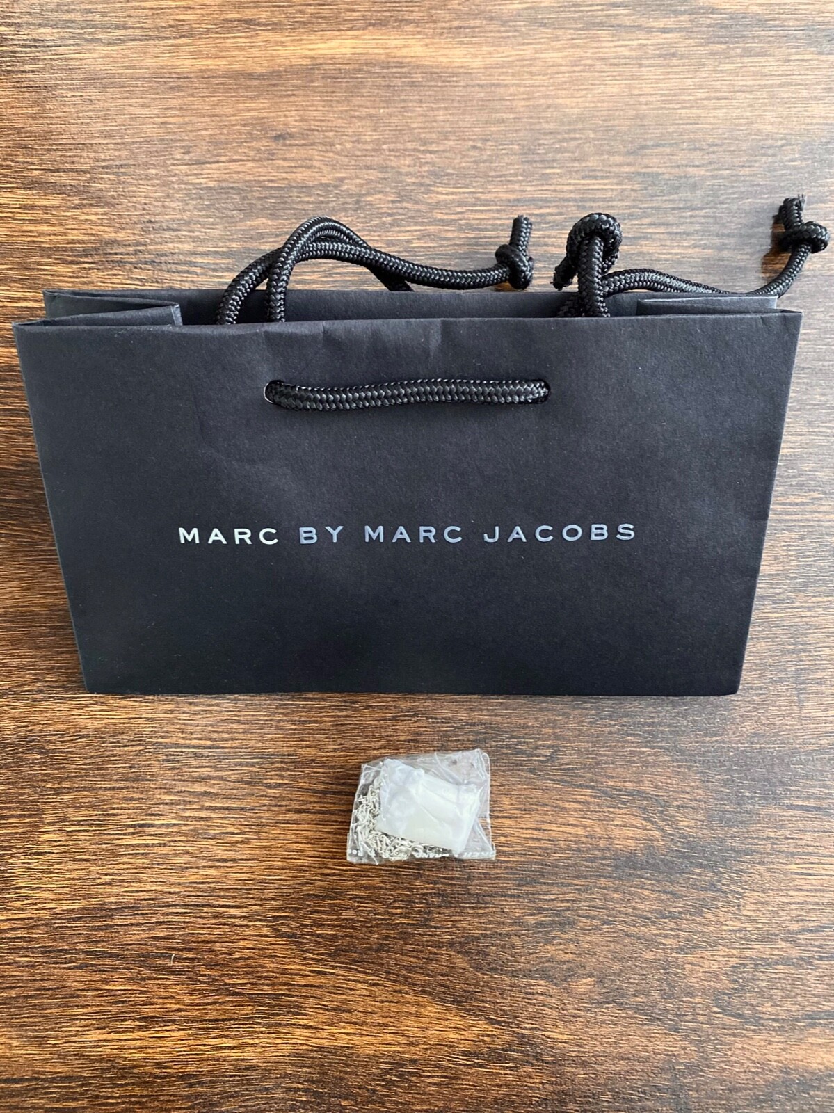 Marc Jacobs Gift Box Necklace – NEW. Beautiful gift