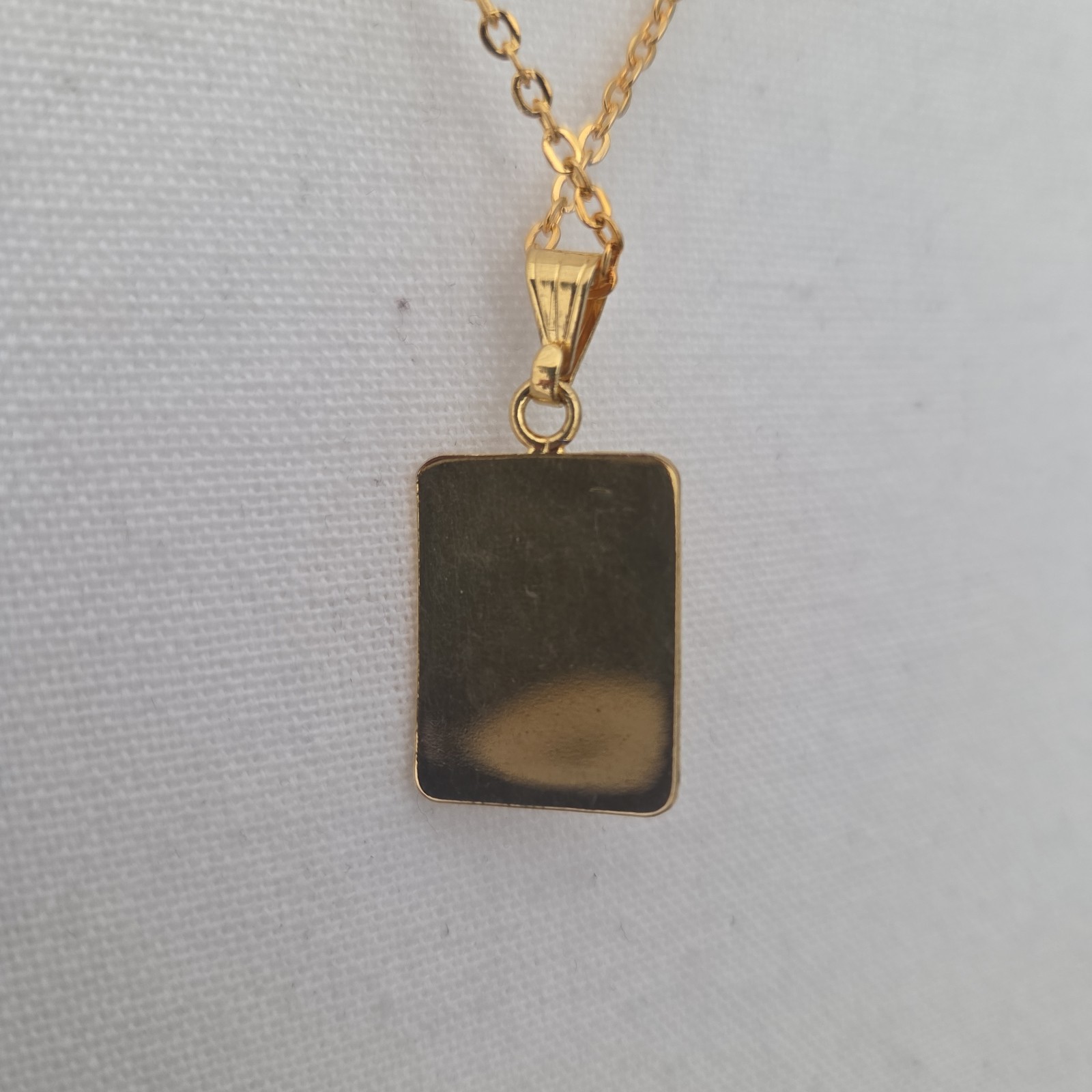Unworn Vintage Faux Gold Holographic Abstract 20x16mm Pendant 50cm Necklace