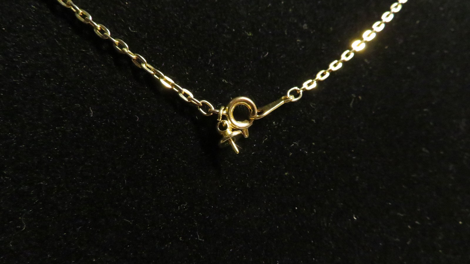Gold Tone Rope Chain Necklace Metal Chain Style No Stone Korea Undated Era 18″