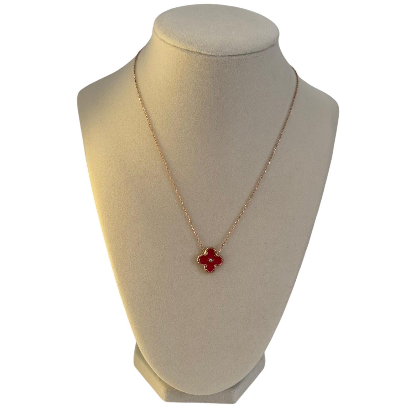 Red Clover Necklace Gold Stainless Steel Flower Pendant Minimalist Gift