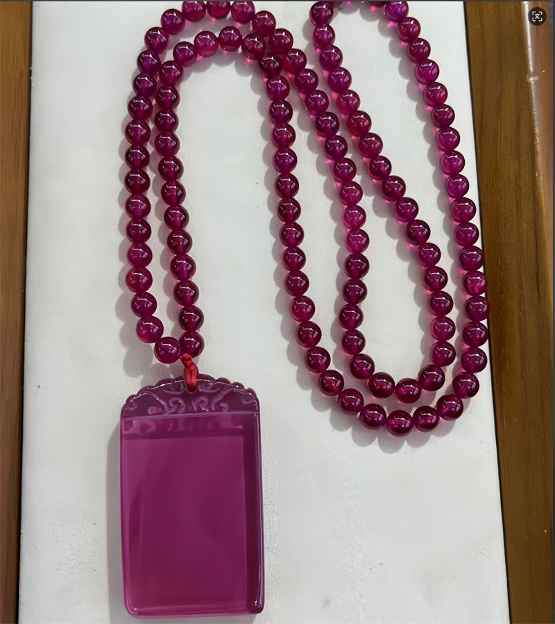 TOP QUALITY AAAA+ LAB-CREATED EMERALD CUT PENDANT. ROUND BEADEDS RUBY NECKLACES