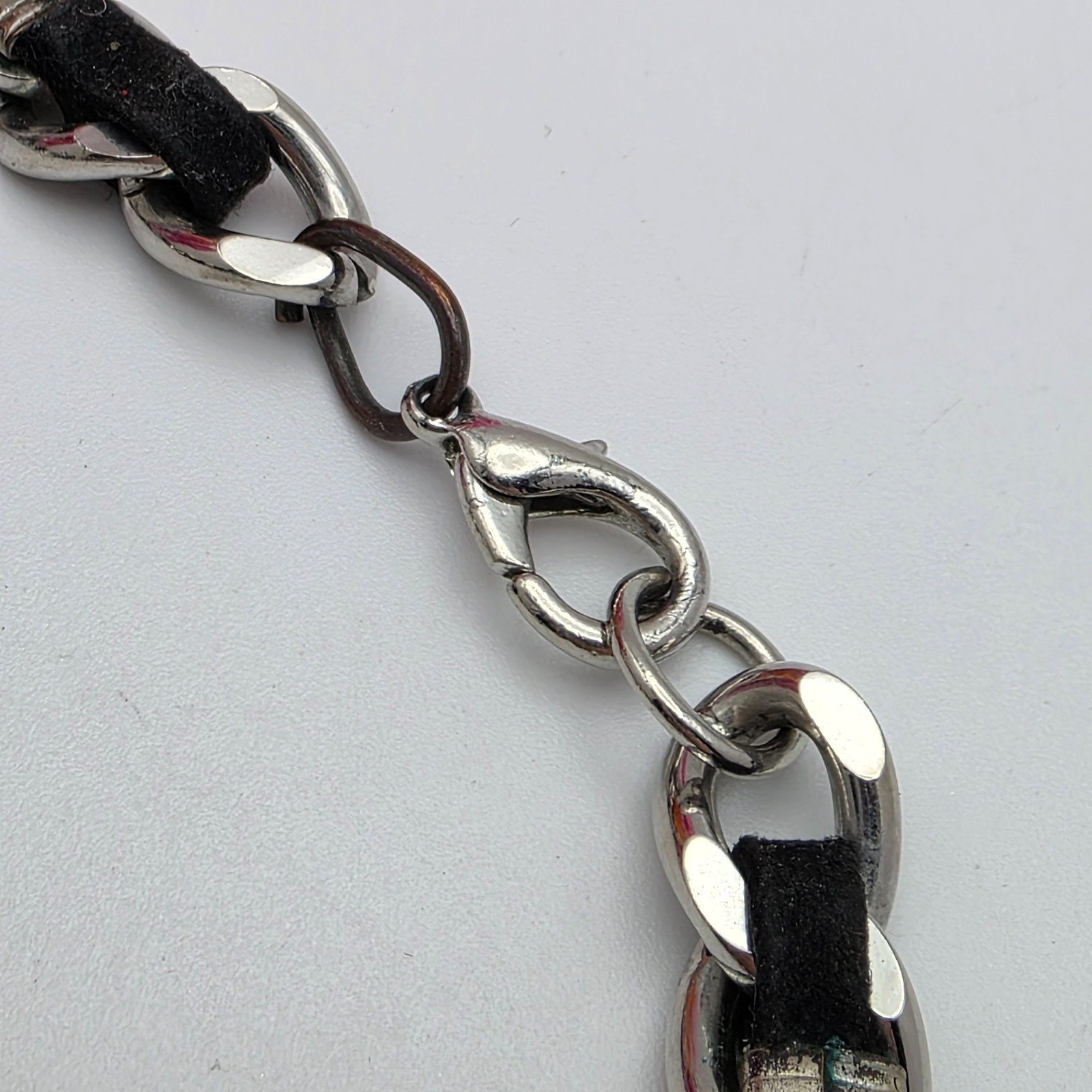 BEBE Silver Tone Heart Choker Necklace Leather Woven Curb Chain Logo 15 in