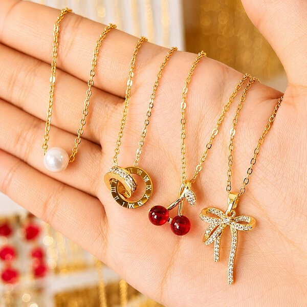 Elegant Roman Numeral Double Ring Necklace – Timeless Style & Everyday Luxury