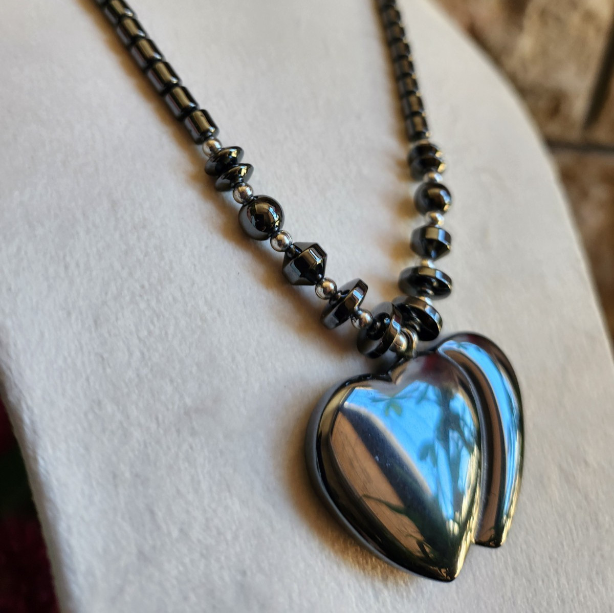 Natural Hematite Stone Double Heart Pendant Necklace Metallic Gray Beaded Chain