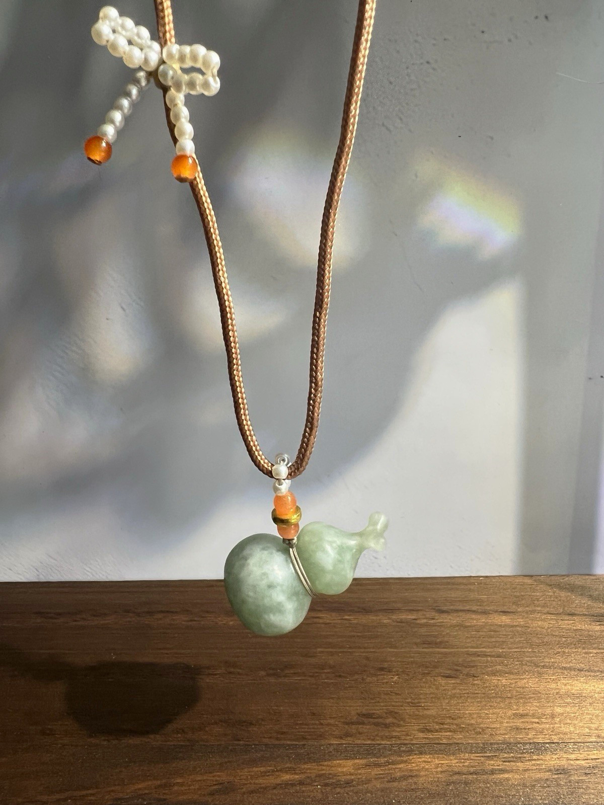 Natural sleeve jade gourd necklace