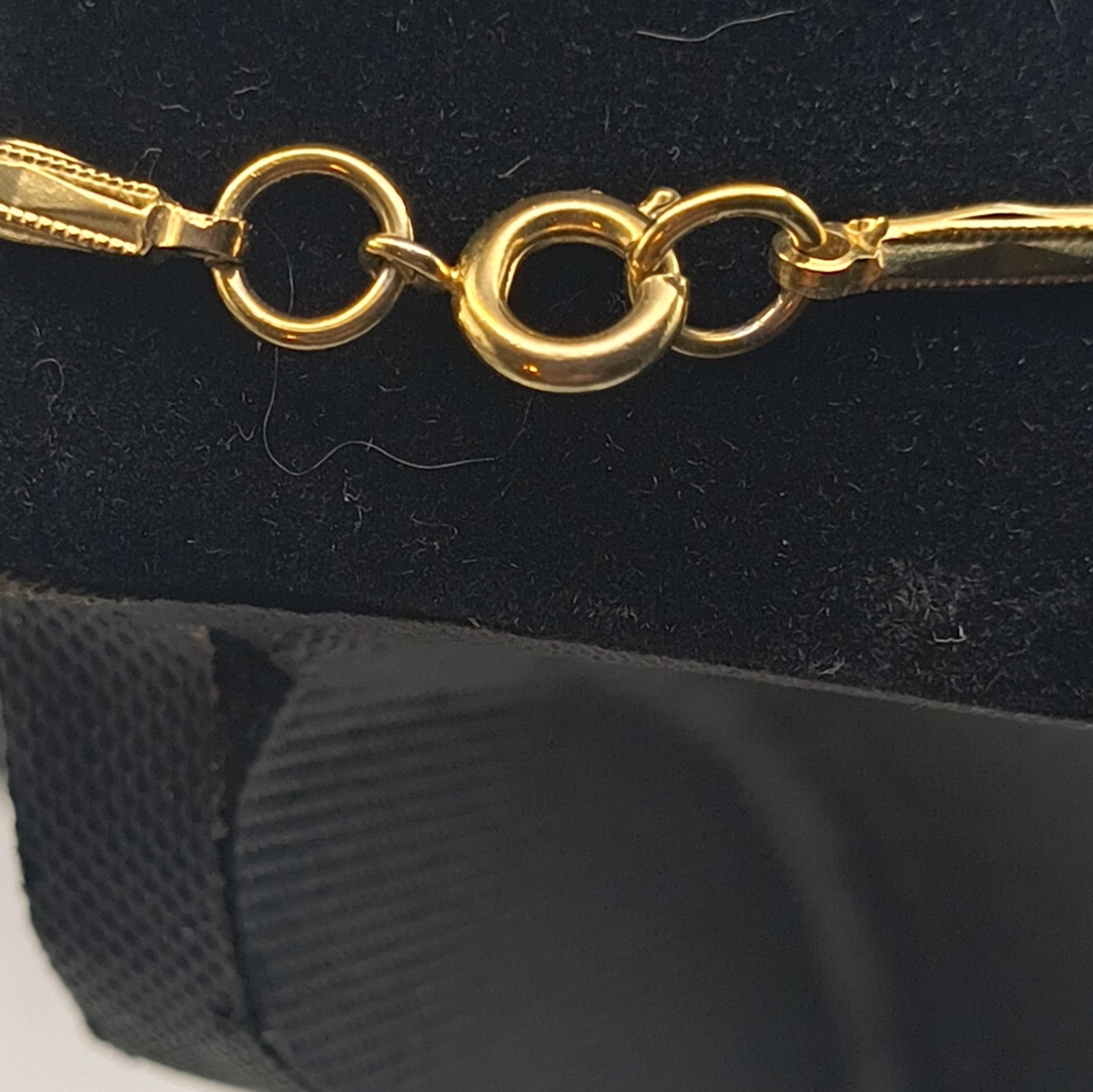 Gold Tone Bar Link Chain Necklace No Stone Spring Ring Clasp Heavy Made Nicely