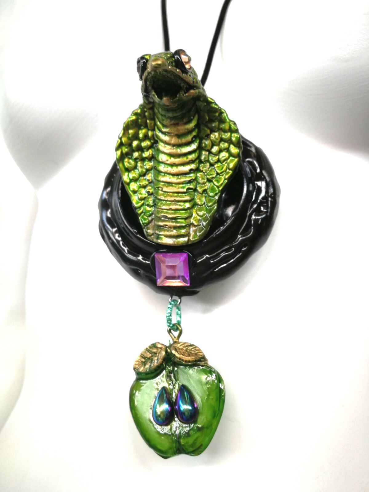 Magic Talisman Jewelry Necklace Amulet Pendant Snake Apple Paradise Luxury Jewel