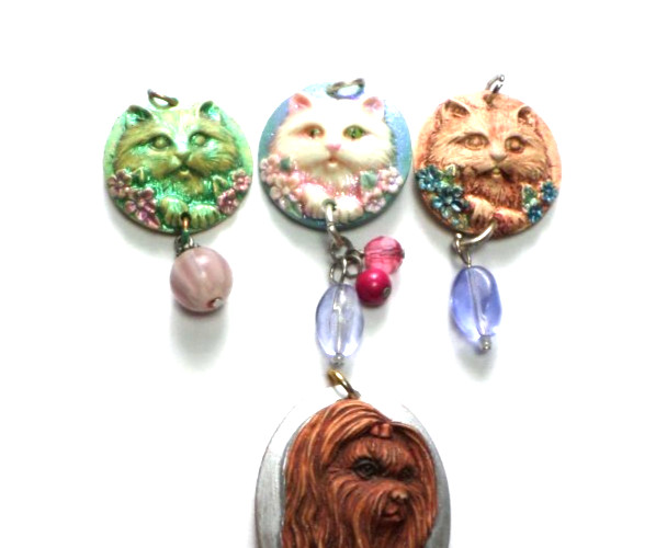 4 Different Resin Hand Painted Cats &Dog Cameos Pendants Top Hole 25mm -40x30mm