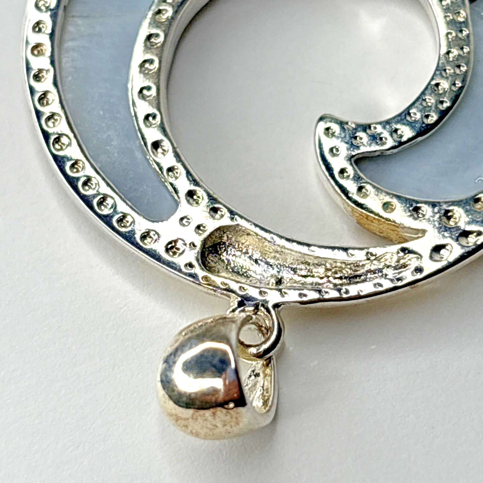 Silver Tone Abalone Shell Wave Pendant – 1.75″ Round Ocean-Inspired Design