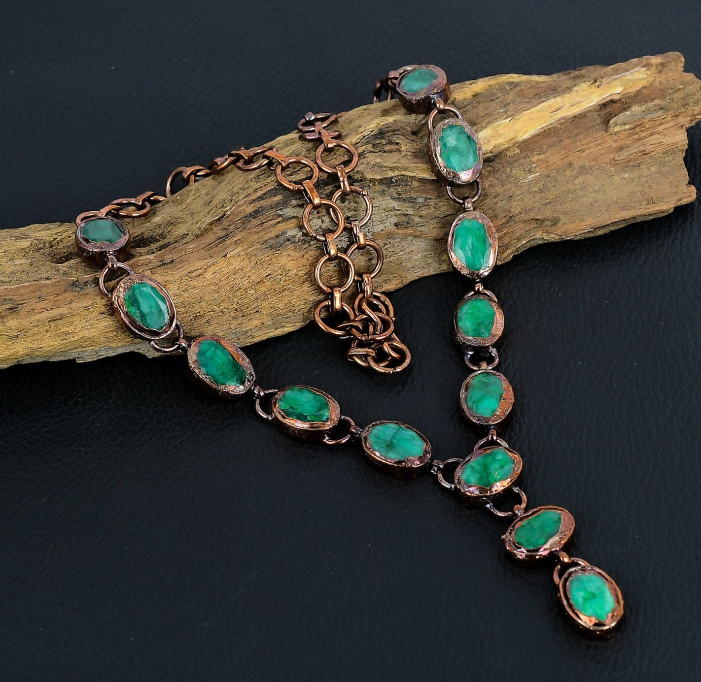 Emerald Handmade Gemstones Copper Electroformed Oval Shape Necklace Jewelry