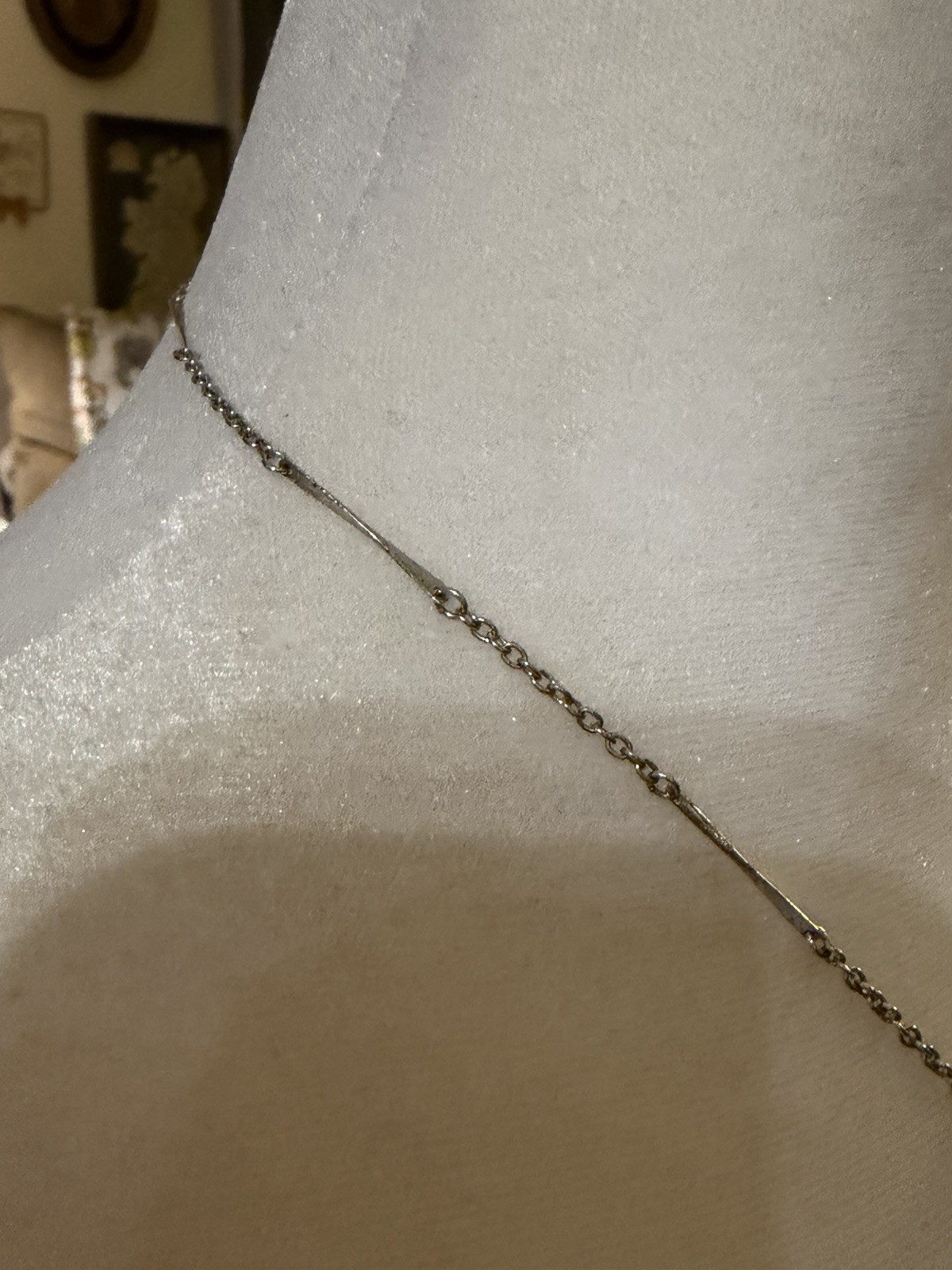 Vintage Sarah Coventry Silver Metal Chain Necklace Round Black Bezel Pendant