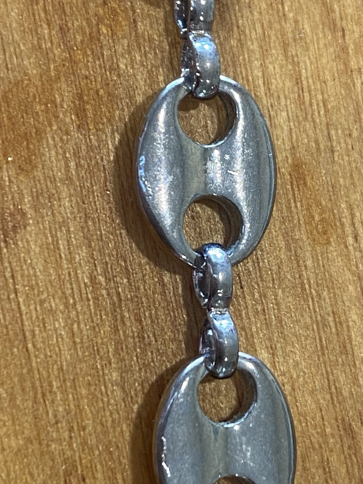 18” puffed “Gucci” link/coffee bean or marina chain Silver Tone necklace chain