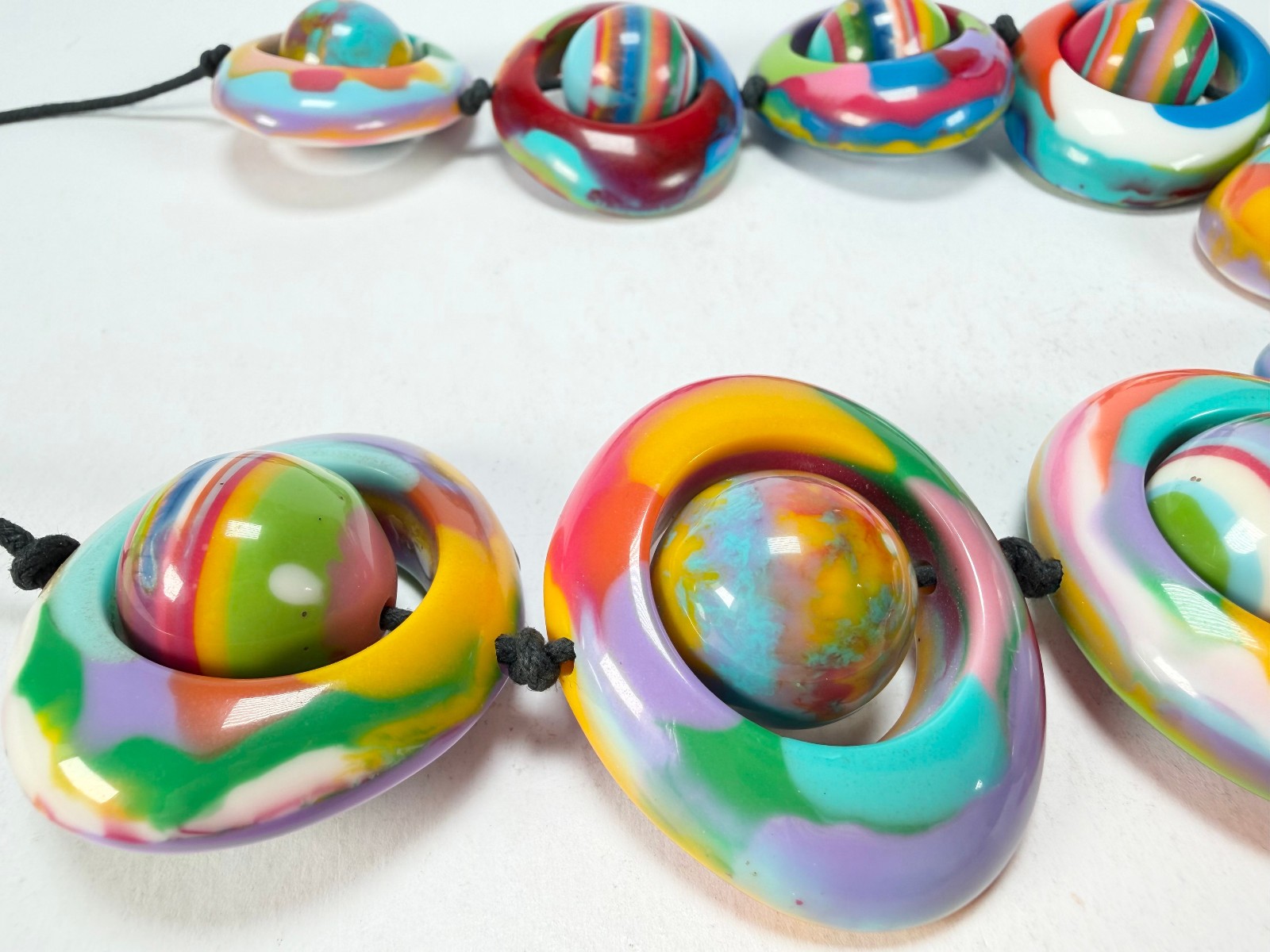 Jackie Brazil “Saturn” Kandinsky Disc & Ball On String Short 50cm Necklace