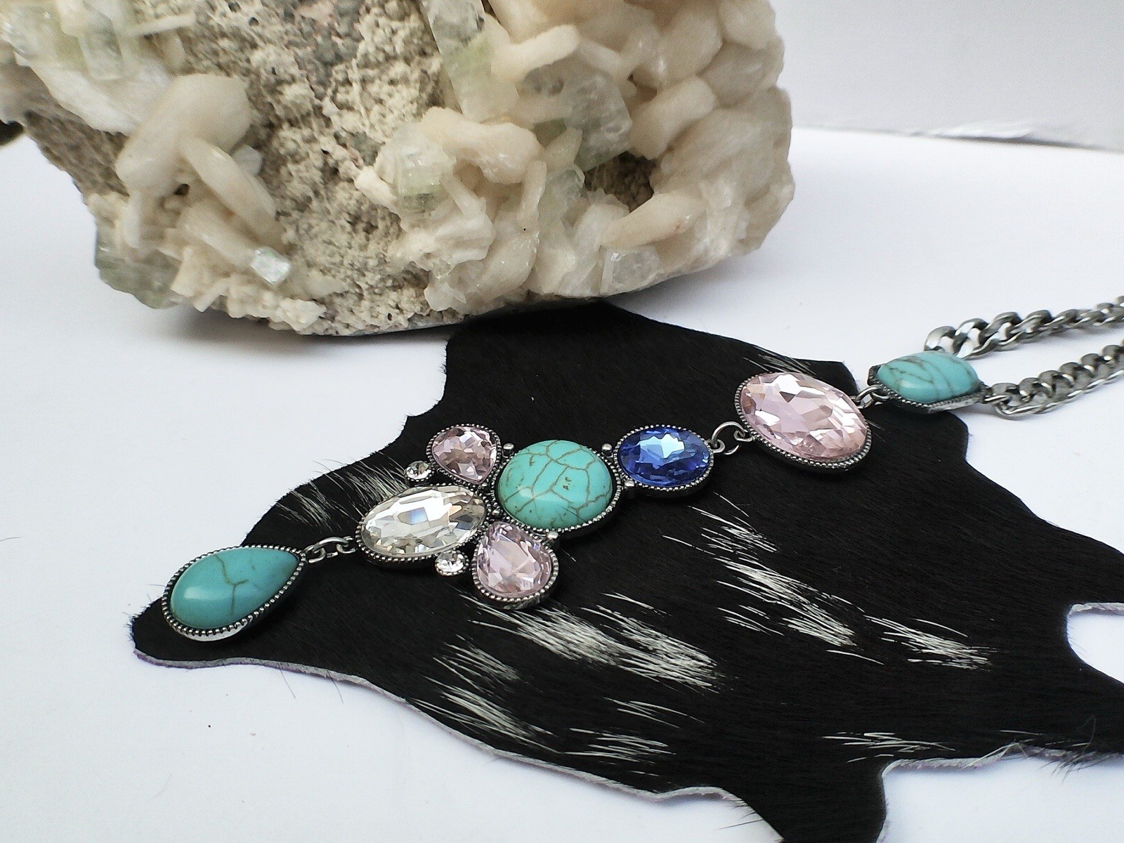 Western Statement Necklace Imitation Turquoise Pink Crystal Curb Chain Drop