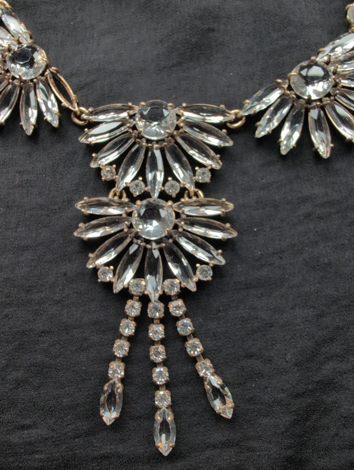 J CREW GEM FAN CLEAR CRYSTAL STATEMENT NECKLACE