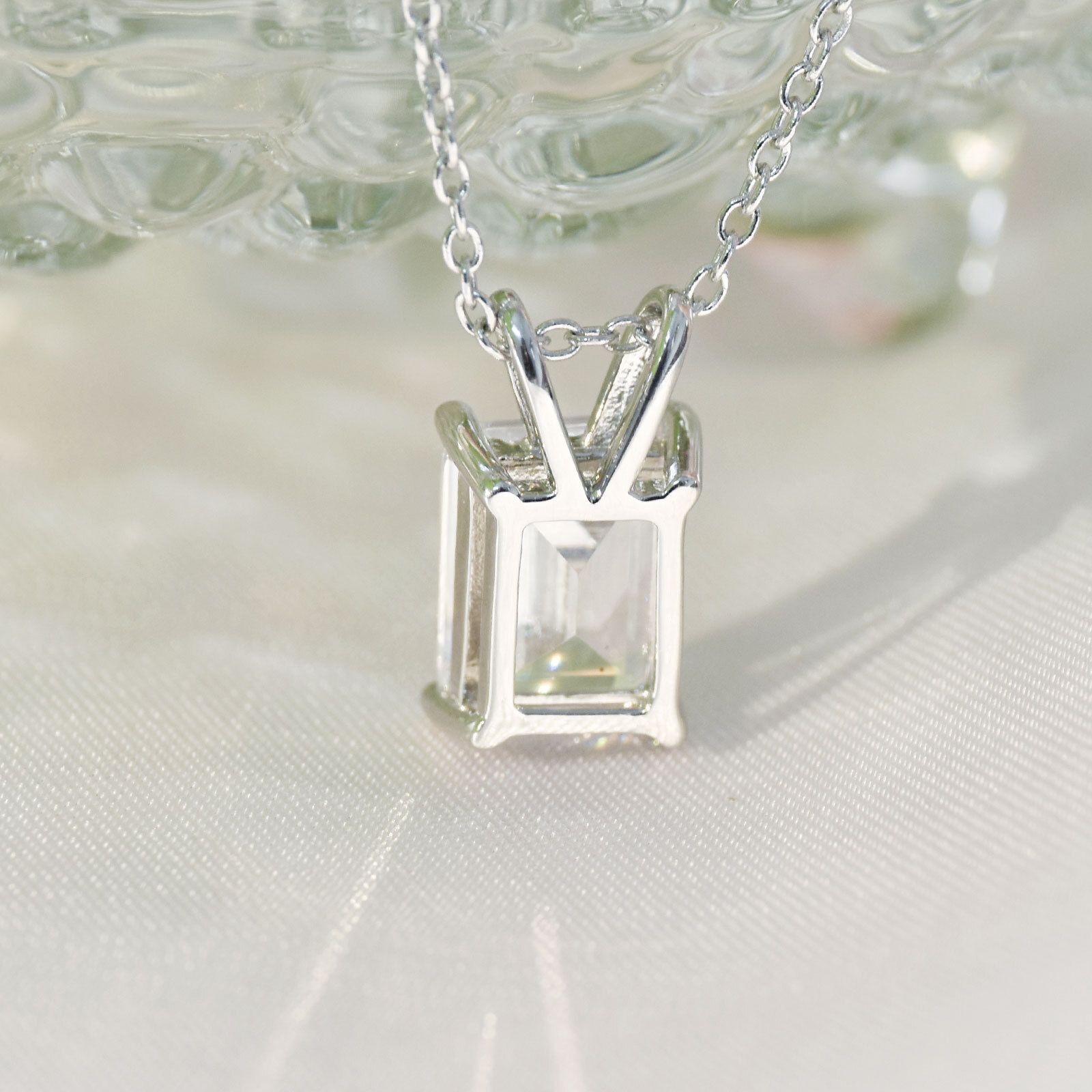 1.9ct Emerald Cut AAAAA Cz Sterling Silver Metal Women’s Pendant Chain Necklace