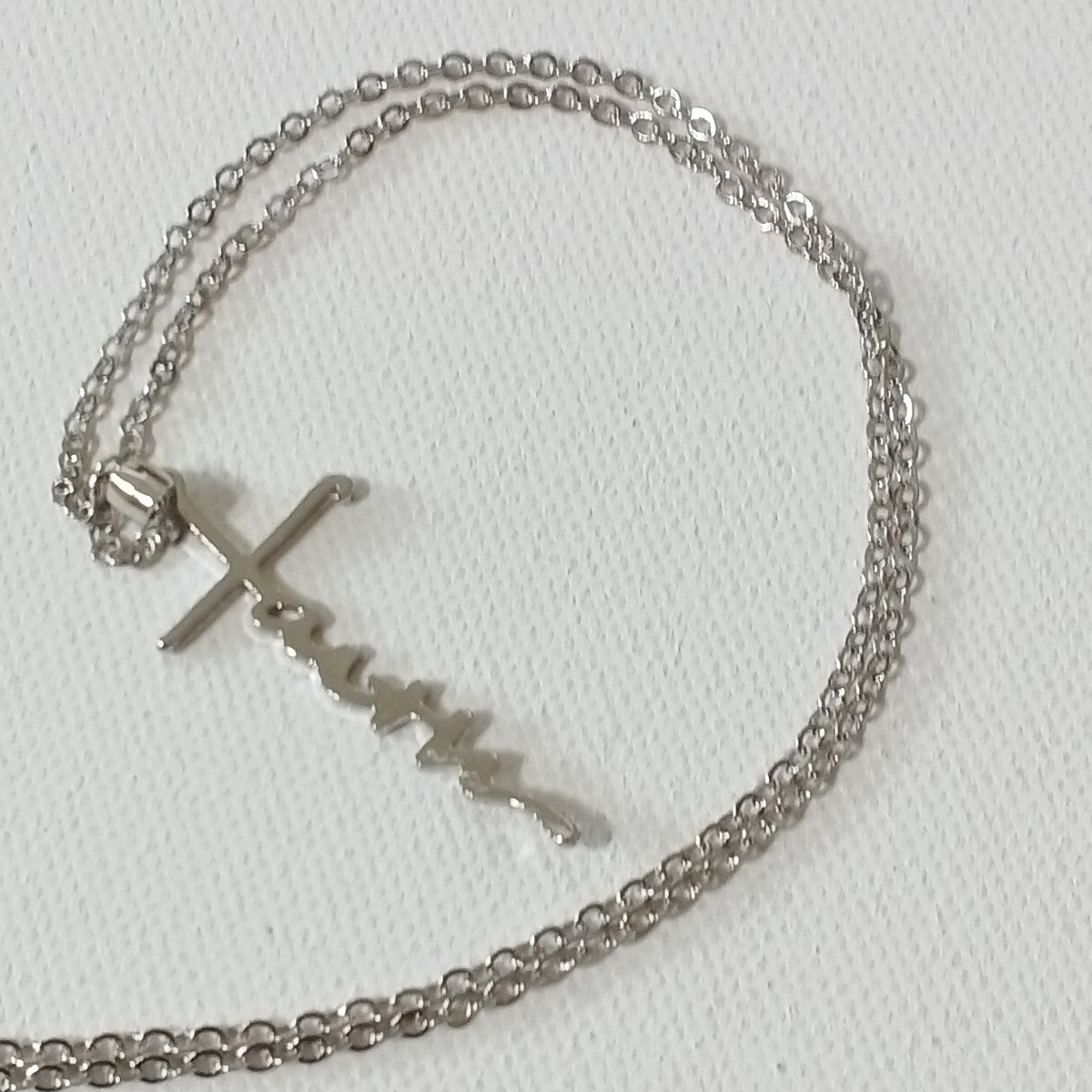 NWOT faith pendant One size Necklace Brass plated silver 18 in Length