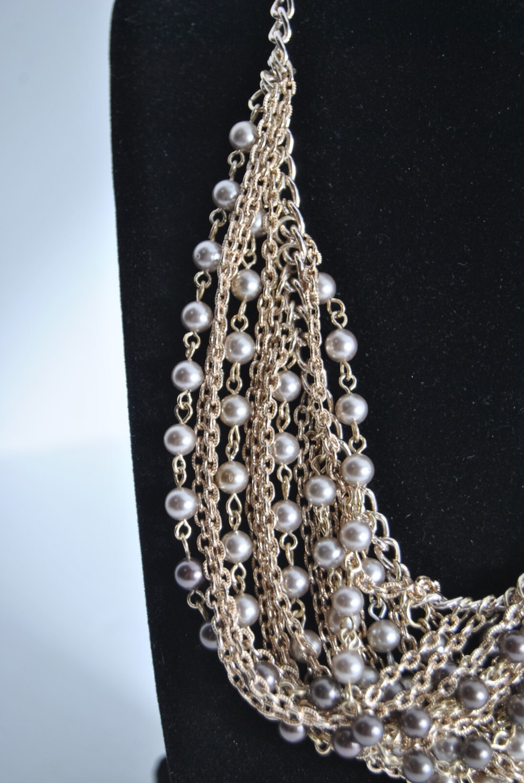 Swirl Faux Pearl Choker Necklace Multicolor Silver and Gold 14 inches