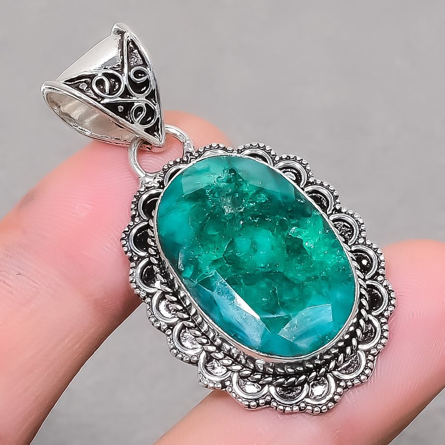 Zambian Emerald Oval Shape Gemstone Pendant Handmade Vintage Jewelry 2″ VP 3055