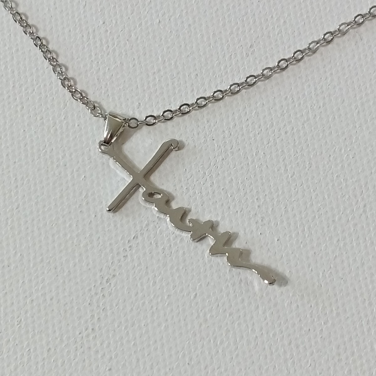 NWOT faith pendant One size Necklace Brass plated silver 18 in Length