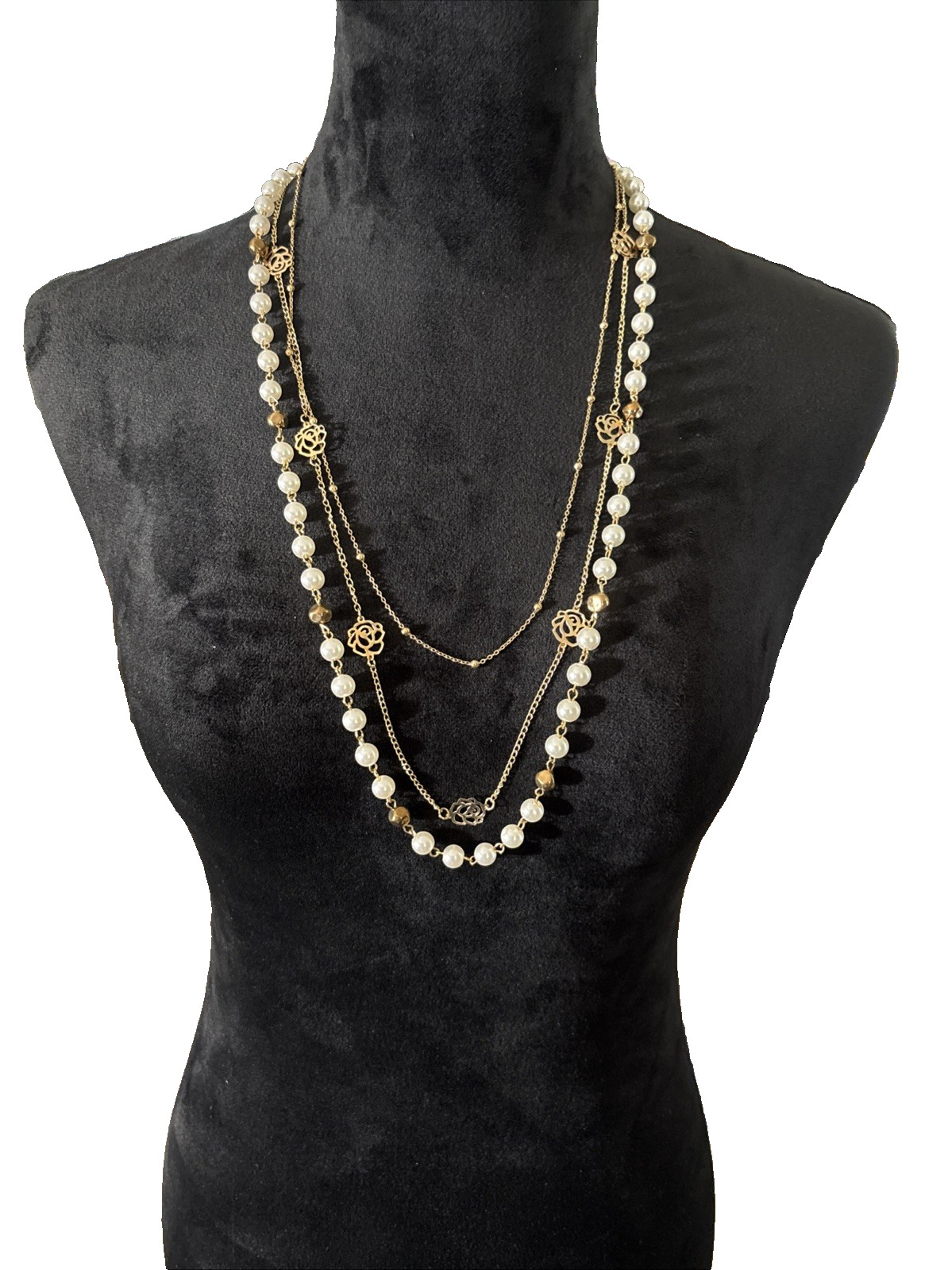 3 Strand Gold-Tone Necklace White Pearls Filigree Rose Beads Design 12″ Drop