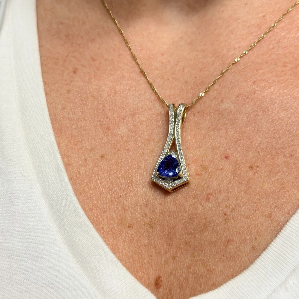 2.78 Ct Trillion Cut Tanzanite Pendant Wedding Pendant 14K Yellow Gold