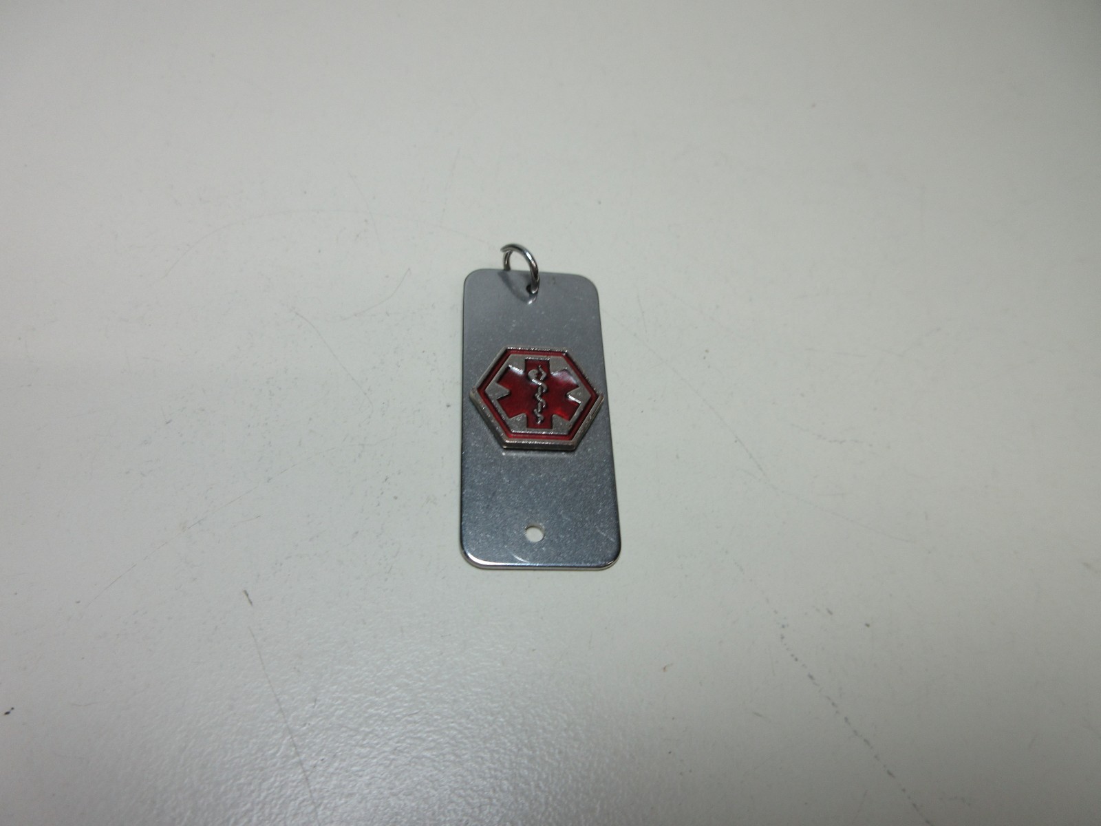 MEDICAL ALERT ID NECKLACE PENDANT HEART PATIENT HEALTH EMERGENCY SILVER TONE #26