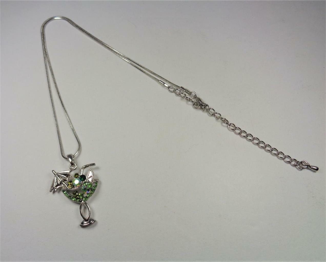 BEACH FASHION GREEN MARGARITA COCKTAIL DRINK CRYSTAL & RHODIUM PENDANT NECKLACE