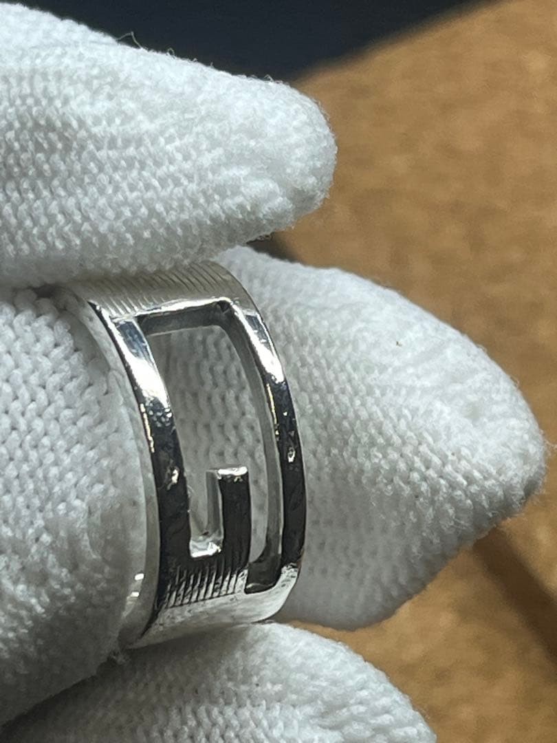 Shining Beauty! GUCCI G Logo Ring, Size 8, Ring & Necklace Set.