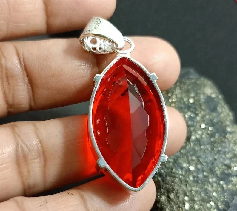 45 CT+ Flawless Blood Red Topaz Pendant Solid 925 Sterling Silver Plated Jewelry