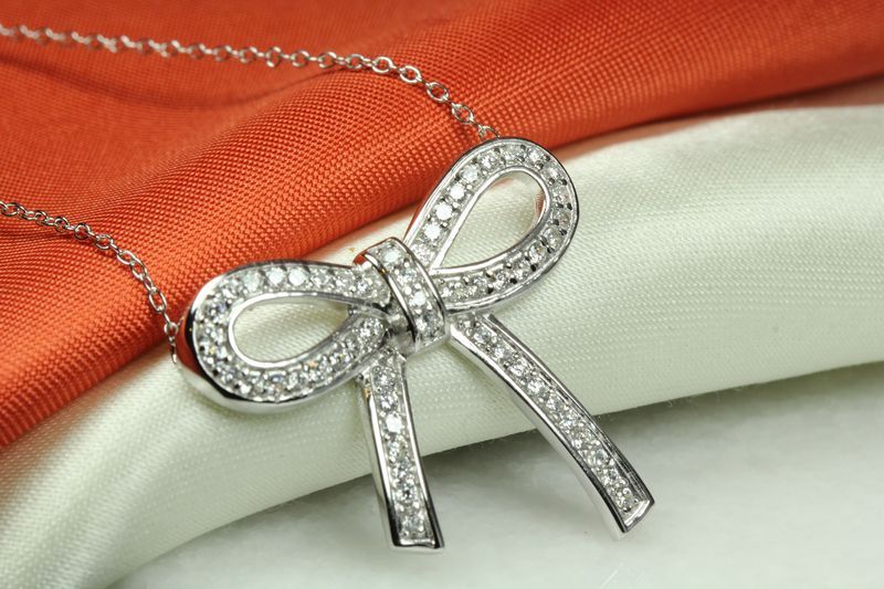 BEAUTIFUL STUNNING CZ ACCENTS LARGE BOW TIE STERLING SILVER 925 NECKLACE~BLC~WED