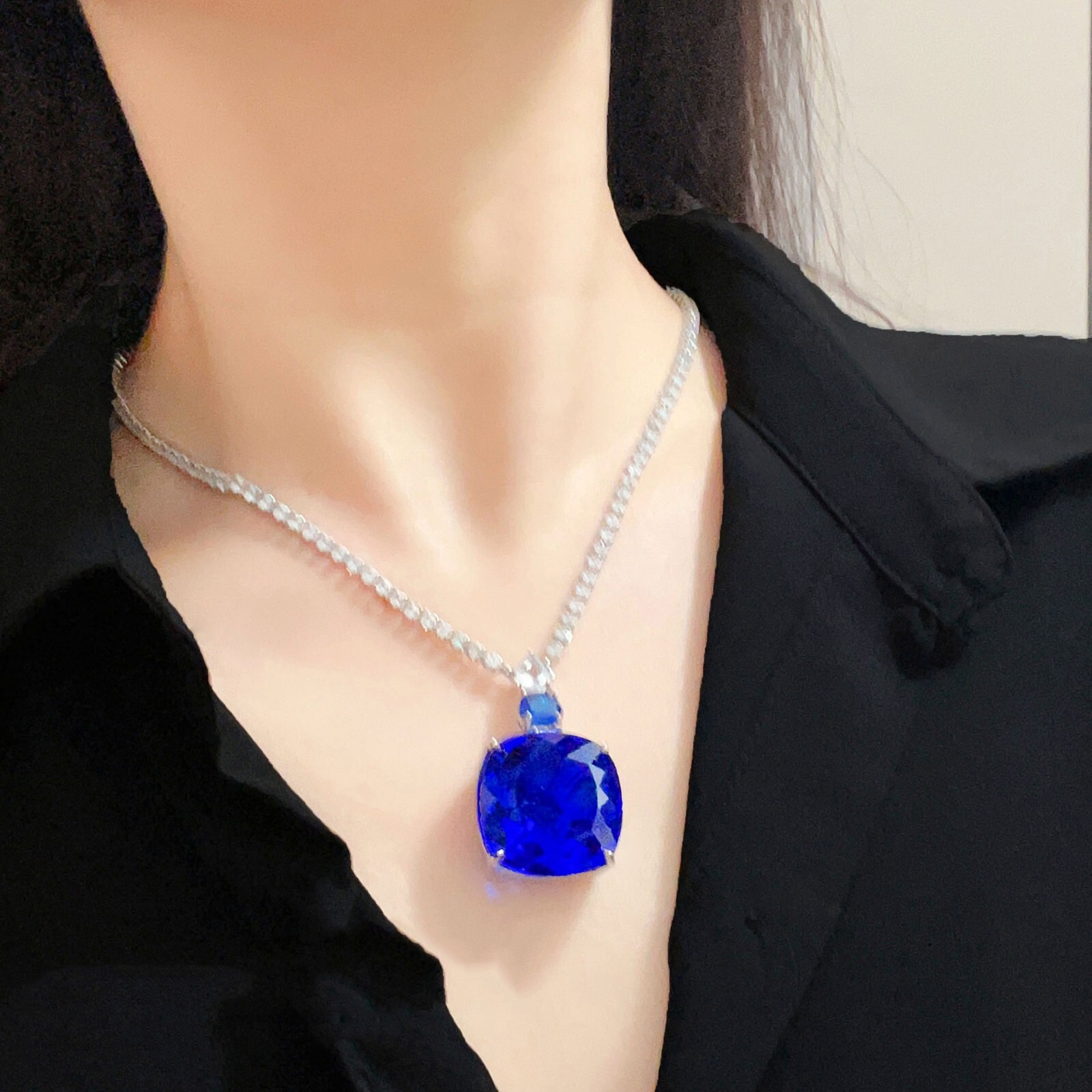 New 25mm Big Blue Topaz Citrine Gems Luxury Women Party Silver Necklace Pendant