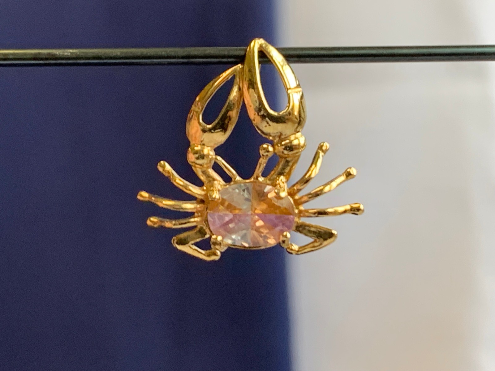 14K Yellow Gold Crab Pendant 1.47g Fine Jewelry Multicolor Stone Charm *READ*