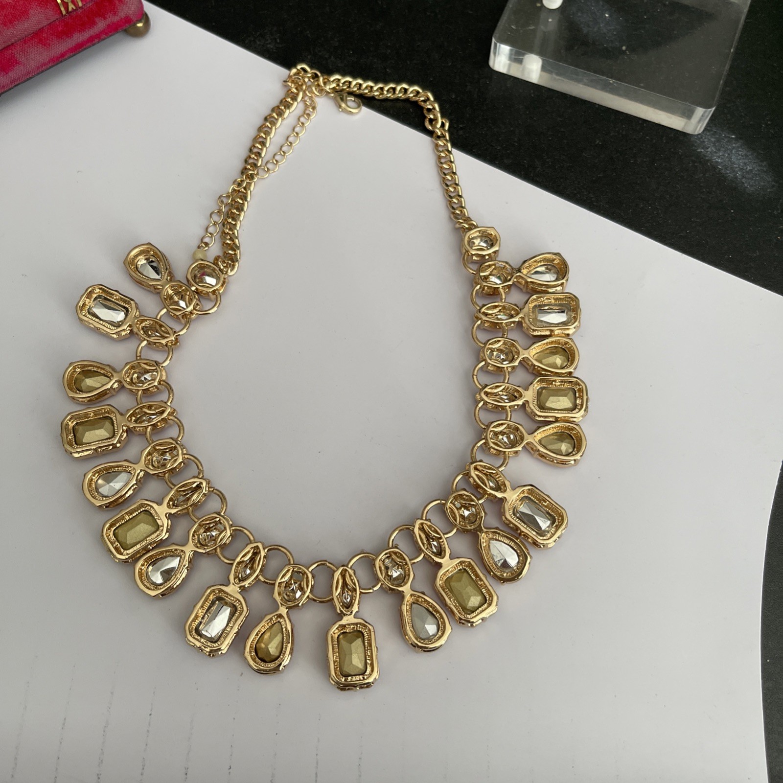 Crystal Statement Necklace Gold Tone Pink Tones Jewels Macy’s Exclusive Costume