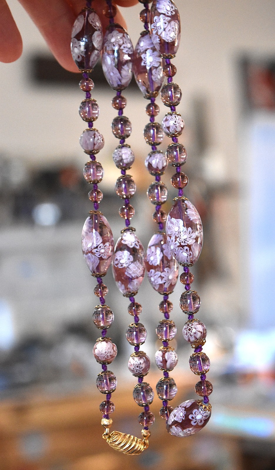 Vtg Venetian Murano Lavender Millefiori Glass Beaded Hand Knotted Necklace
