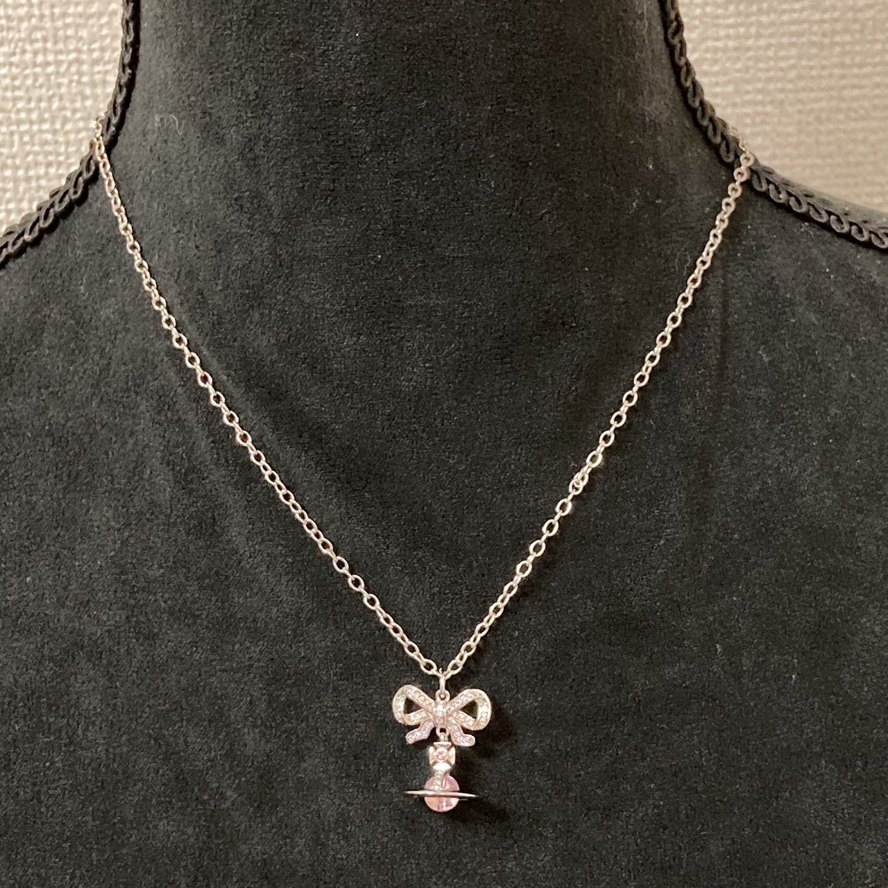 Vivienne Westwood Necklace OCTAVIE Ribbon Orb Pink Silver T. 2cm x 1.5cm NO BOX