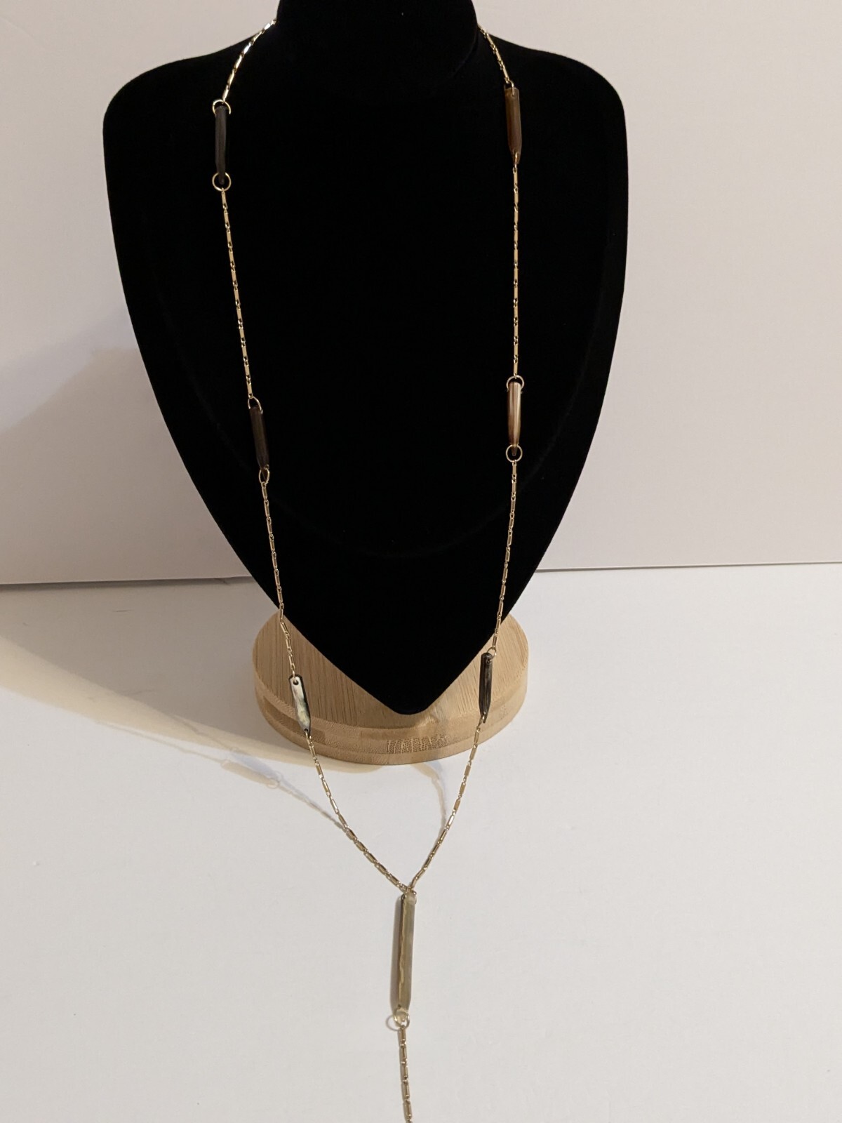 Gold Tone Y Drop Necklace With Acrylic Spear Shaped Beads. 28″ + 6.25″ Drop.