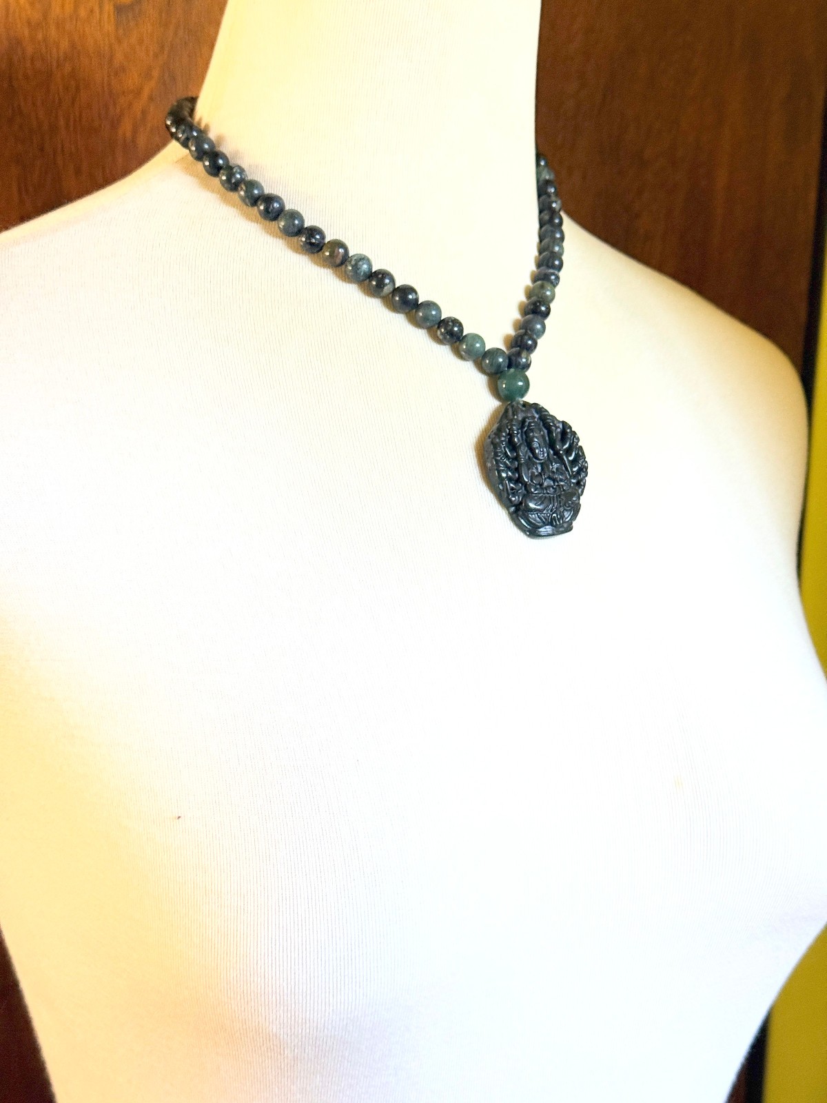Chinese Guanyin necklace jadeite green black pendant jade unisex beaded China
