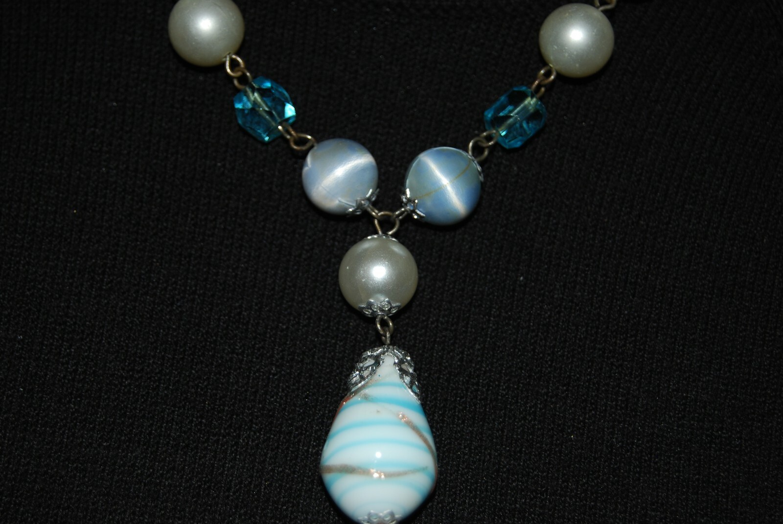 Vtg MCM Japan Light Blue Acrylic Beads And Venetian Style Glass Beads Necklace