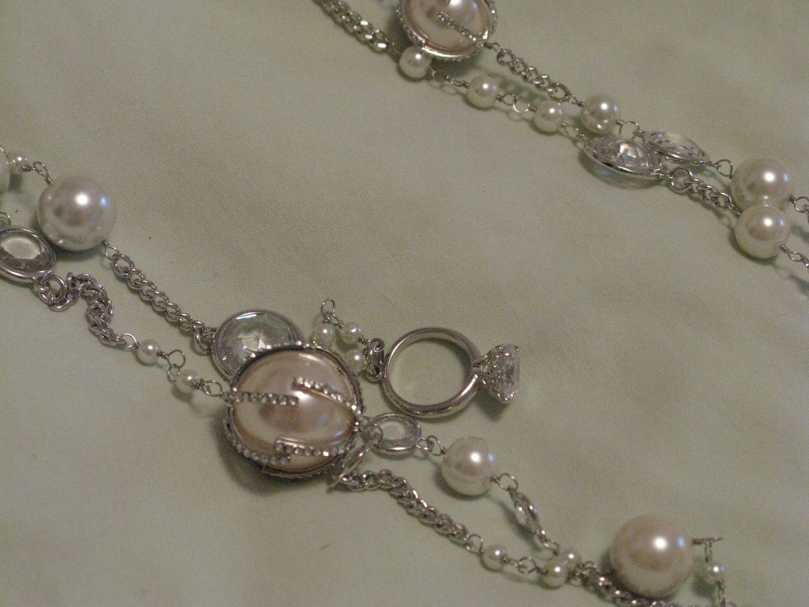 Betsey Johnson Engagement Wedding Crystal Pearl Two-Row Necklace NWT Beautiful!